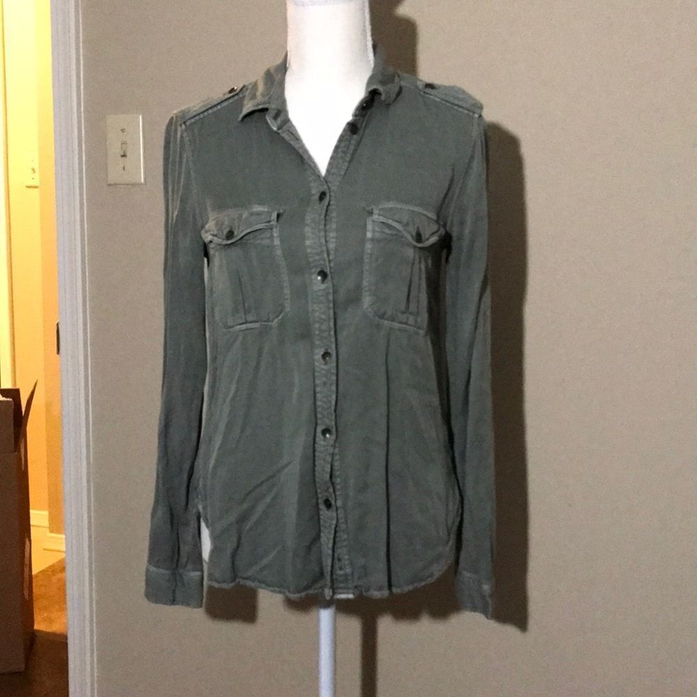 Soft Army wash button up